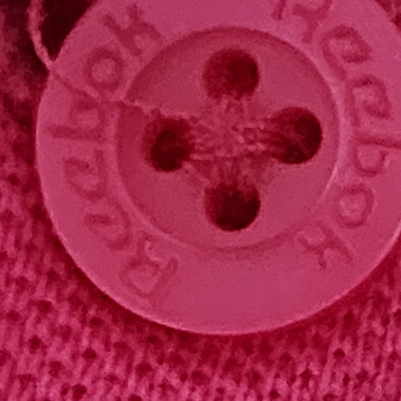 Reebok | cut out crop top nwot. - Picture 4 of 4